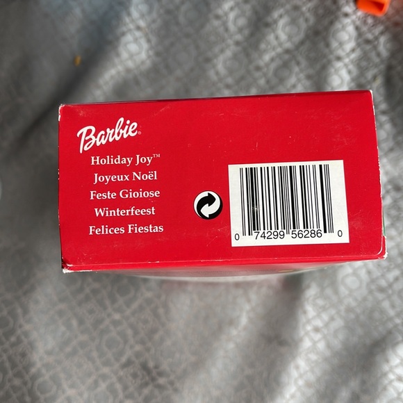 Vintage holiday joy Barbie - Picture 6 of 6